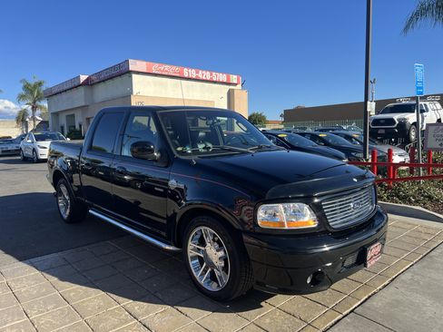 Used 2002 Ford F150 Harley-Davidson image 2