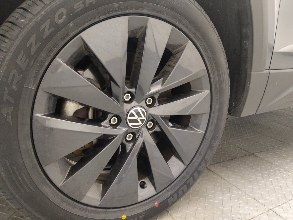 Used 2023 Volkswagen Taos S FWD image 31