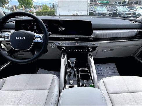 Certified 2025 Kia Telluride EX FWD image 11