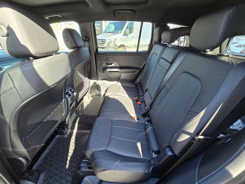 Used 2024 Mercedes-Benz GLB 250 4MATIC image 20