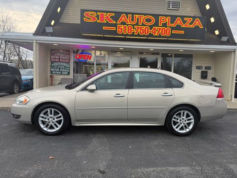 Used 2011 Chevrolet Impala LTZ image 3