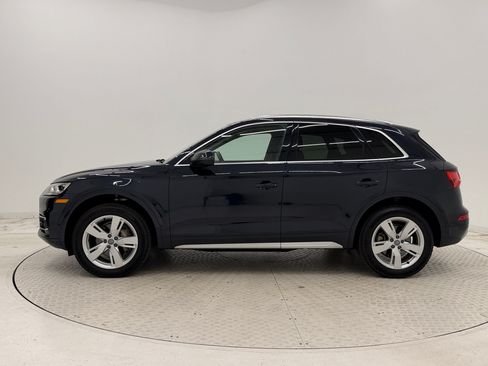 Used 2019 Audi Q5 Prestige w/ Prestige Package AWD/4WD image 2