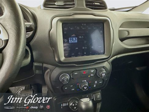 Used 2021 Jeep Renegade Trailhawk image 30