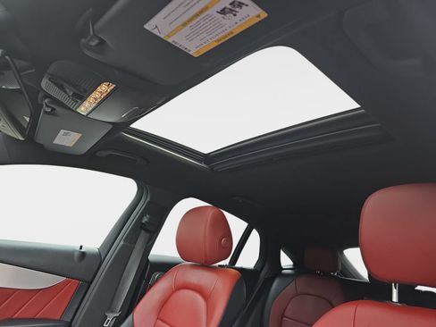 Used 2019 Mercedes-Benz GLC 300 4MATIC Coupe image 33