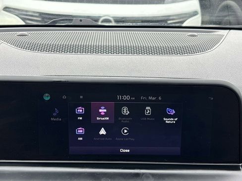 Used 2024 Kia Seltos SX w/ SX Sunroof Package image 23