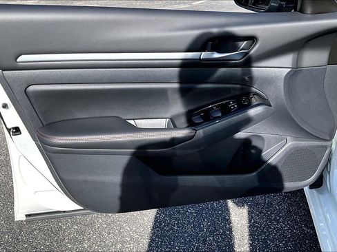 Used 2025 Nissan Altima 2.5 SR image 22