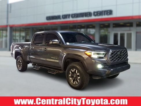 Used 2022 Toyota Tacoma TRD Off-Road w/ Technology Package image 1
