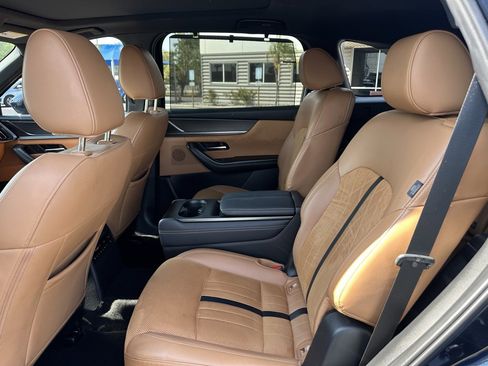 Used 2024 MAZDA CX-90 3.3 Turbo S w/ Premium Plus image 17