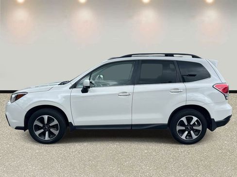 Used 2017 Subaru Forester 2.5i Limited w/ Popular Package #1 AWD/4WD image 8
