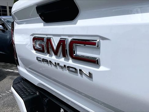 Used 2025 GMC Canyon Elevation RWD image 31
