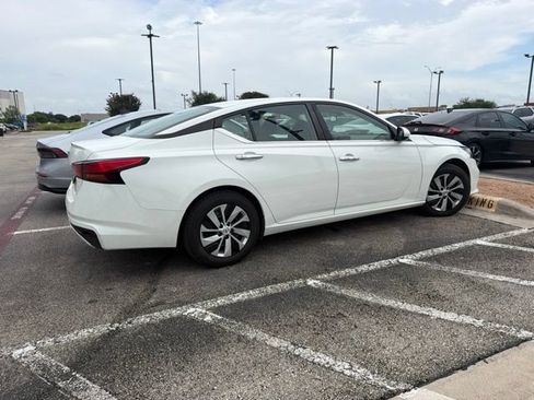 Used 2022 Nissan Altima 2.5 S FWD image 4