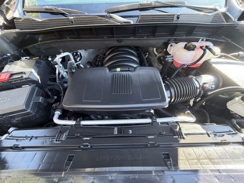 Used 2025 GMC Sierra 1500 SLT image 12