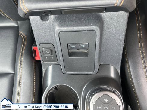 Used 2024 Ford Bronco Badlands image 25