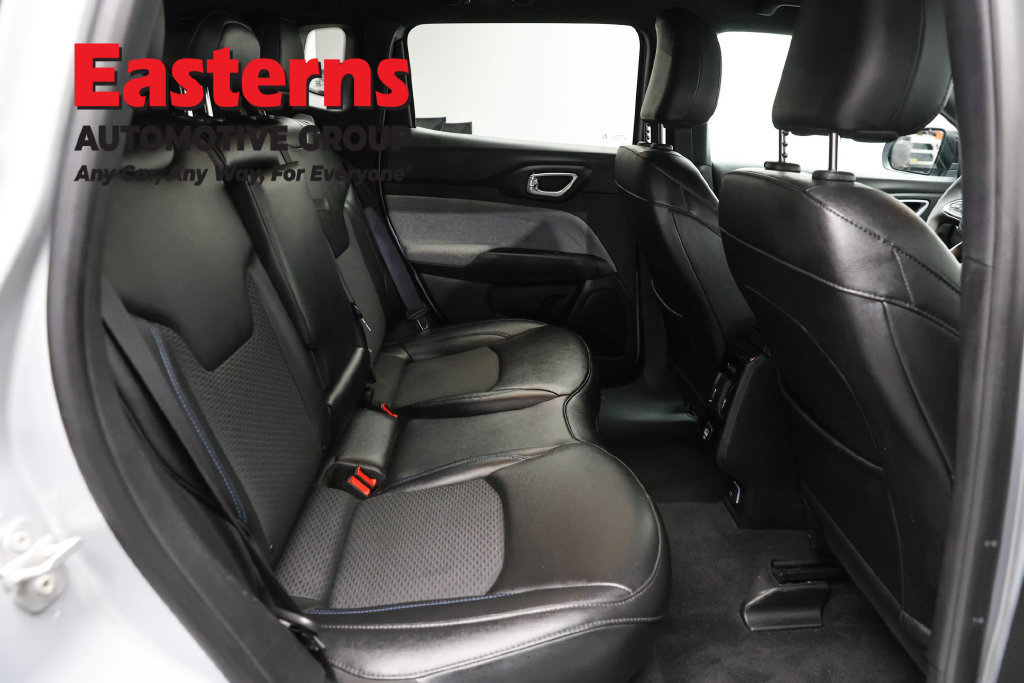 Used 2024 Jeep Compass Latitude AWD/4WD image 23