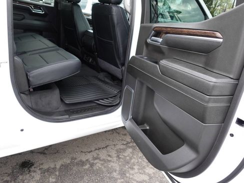 Used 2023 GMC Sierra 1500 Elevation image 26