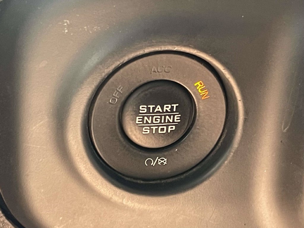 Used 2018 Jeep Wrangler Unlimited Rubicon AWD/4WD image 25