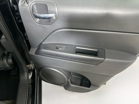 Used 2016 Jeep Patriot 75th Anniversary w/ Power Value Group FWD image 25
