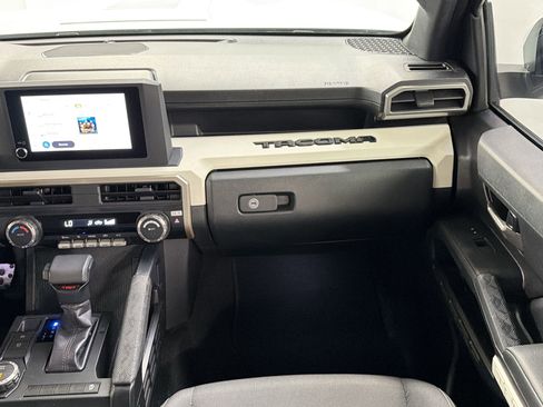 Used 2024 Toyota Tacoma TRD Sport RWD image 27