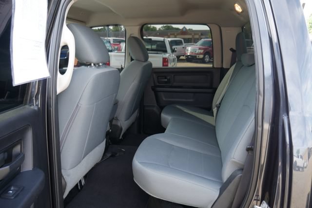 Used 2017 RAM 1500 Express AWD/4WD image 24