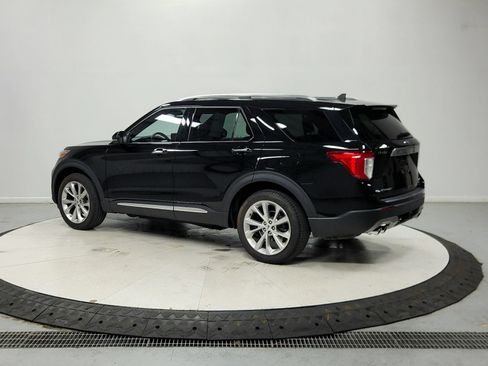 Used 2023 Ford Explorer Platinum w/ Technology Package AWD/4WD image 6