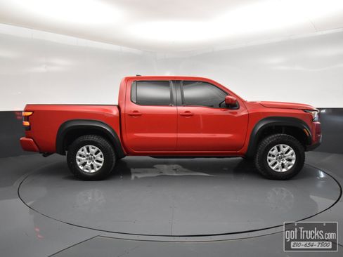 Used 2023 Nissan Frontier SV image 49