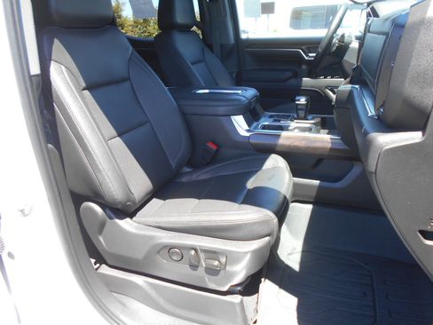 Used 2022 GMC Sierra 1500 SLT w/ SLT Premium Plus Package image 6