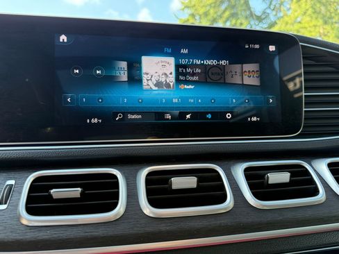 Used 2020 Mercedes-Benz GLE 350 4MATIC image 36