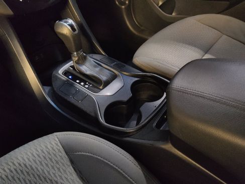 Used 2018 Hyundai Santa Fe Sport FWD image 26