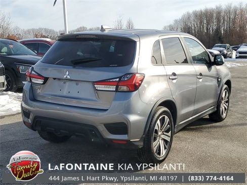 Used 2021 Mitsubishi Outlander Sport SE image 4