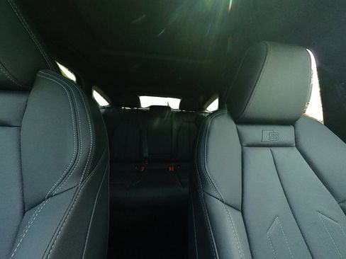 Used 2025 Audi Q4 e-tron Premium Plus image 68