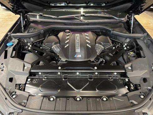 Used 2021 BMW X6 M Competition w/ Competition Package image 17