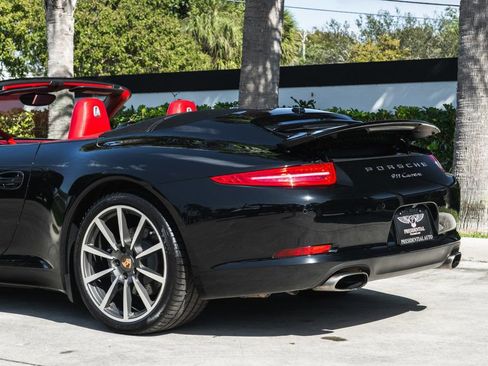 Used 2015 Porsche 911 Carrera image 6