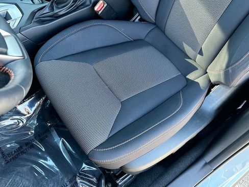 Used 2023 Subaru Crosstrek 2.0i Premium image 17