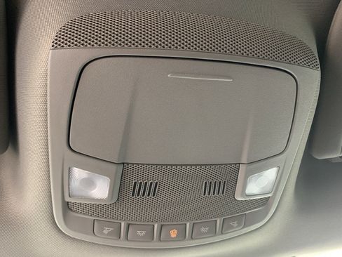 Used 2018 Ford F150 XLT AWD/4WD image 25