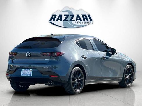 Used 2020 MAZDA MAZDA3 Hatchback w/ Premium Package FWD image 3