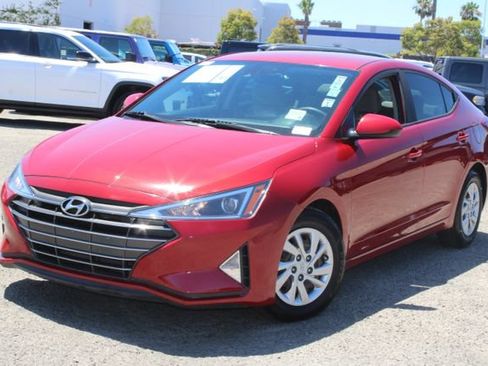 Used 2020 Hyundai Elantra SE FWD image 8