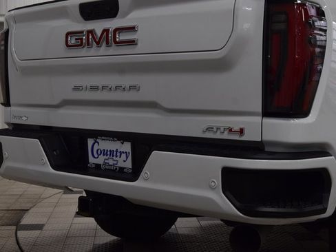 Used 2024 GMC Sierra 2500 AT4 w/ AT4 Premium Plus Package image 24