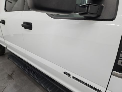 Used 2022 Ford F350 XLT w/ Black Appearance Package image 24