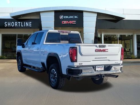 Used 2022 GMC Sierra 2500 SLT w/ SLT Convenience Package image 5