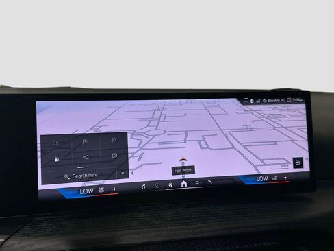 Used 2025 BMW 230i Coupe w/ M Sport Package image 12