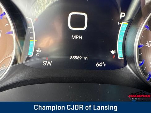 Used 2020 Chrysler Pacifica Touring-L w/ Advanced Safetytec Group FWD image 19