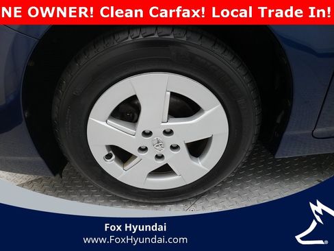 Used 2011 Toyota Prius Five image 25