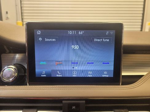 Used 2021 Lincoln Corsair AWD w/ Premium Package image 25