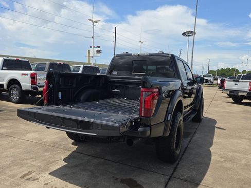 Used 2025 Ford F150 Raptor AWD/4WD image 31