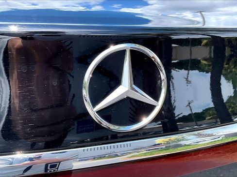 Used 2025 Mercedes-Benz E 350 Sedan image 31