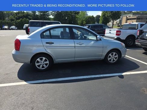 Used 2010 Hyundai Accent GLS w/ Premium Pkg 4 FWD image 1
