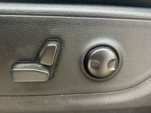 Used 2022 RAM 1500 Big Horn image 12