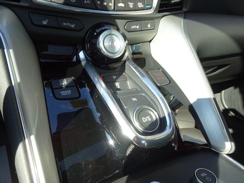 Used 2022 Acura TLX w/ Technology Package image 17