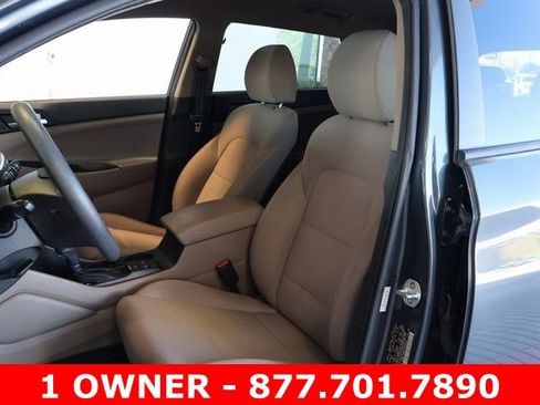 Used 2019 Hyundai Tucson SE image 12