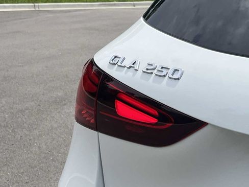 Used 2026 Mercedes-Benz GLA 250 4MATIC image 25